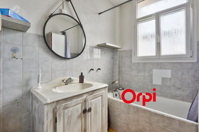 Appartement - 75 m² - 5 pièces