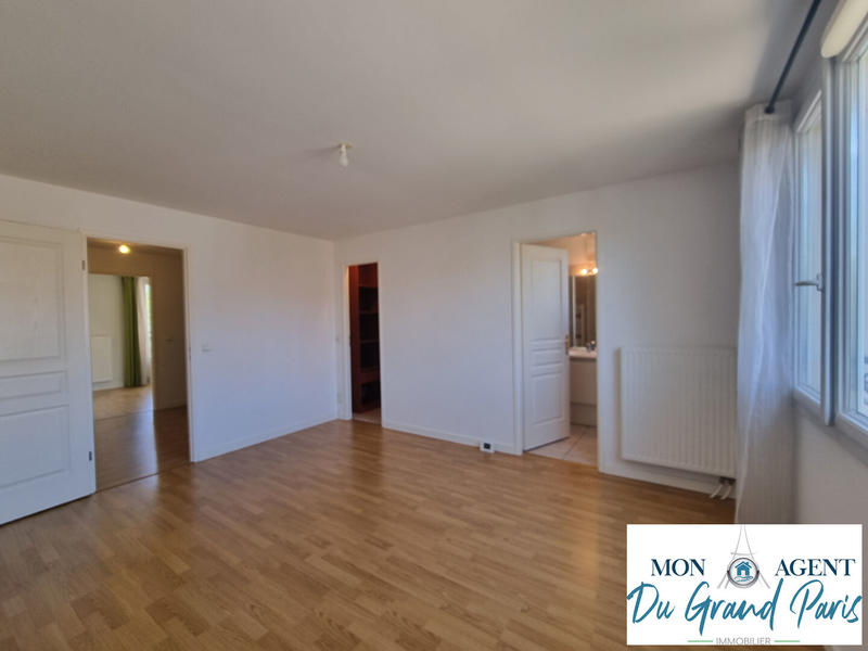 Maison - 158 m² - 8 pièces