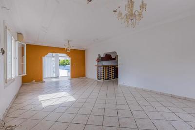 Villa - 240 m² - 8 pièces