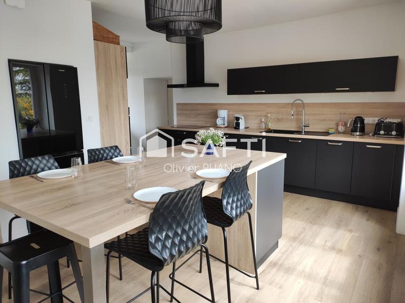 Maison - 262 m² - 5 pièces