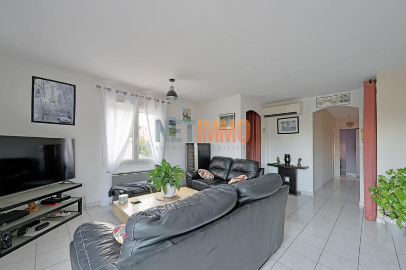 Maison - 90 m² - 5 pièces