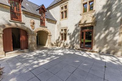 Propriété - 230 m² - 7 pièces