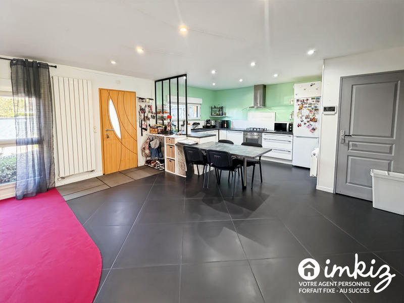 Maison - 140 m² - 5 pièces