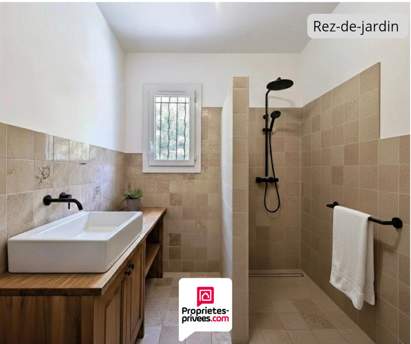 Maison - 162 m² - 8 pièces