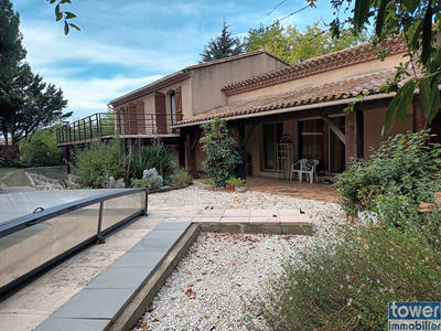 Villa - 215 m² - 7 pièces