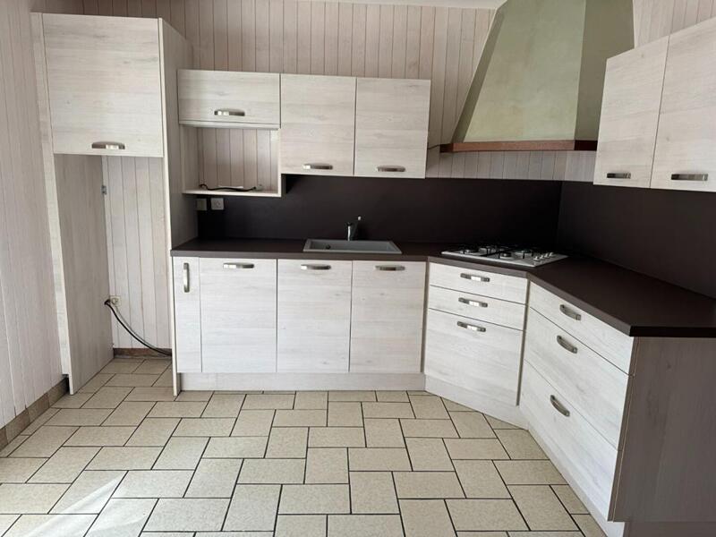 Maison - 177 m² - 7 pièces