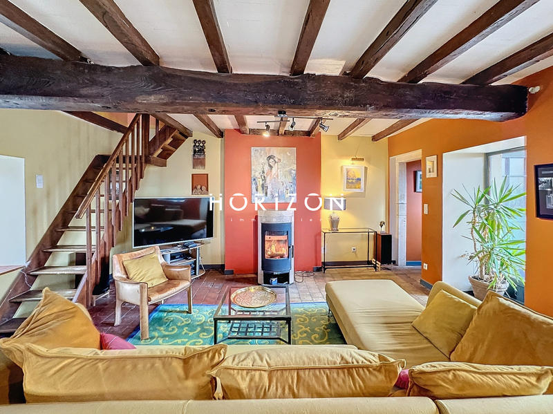 Maison ancienne - 170 m² - 6 pièces