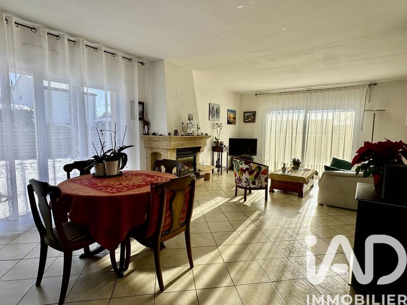 Maison - 98 m² - 4 pièces