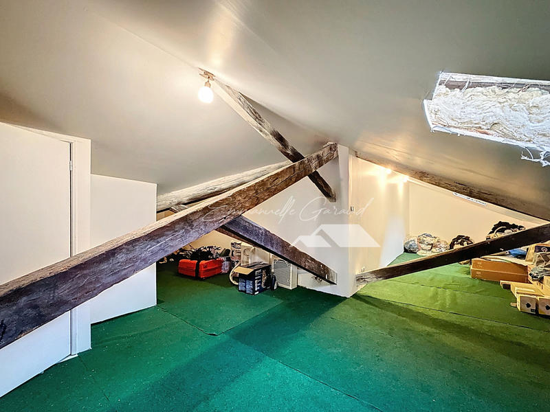 Appartement - 81 m² - 3 pièces