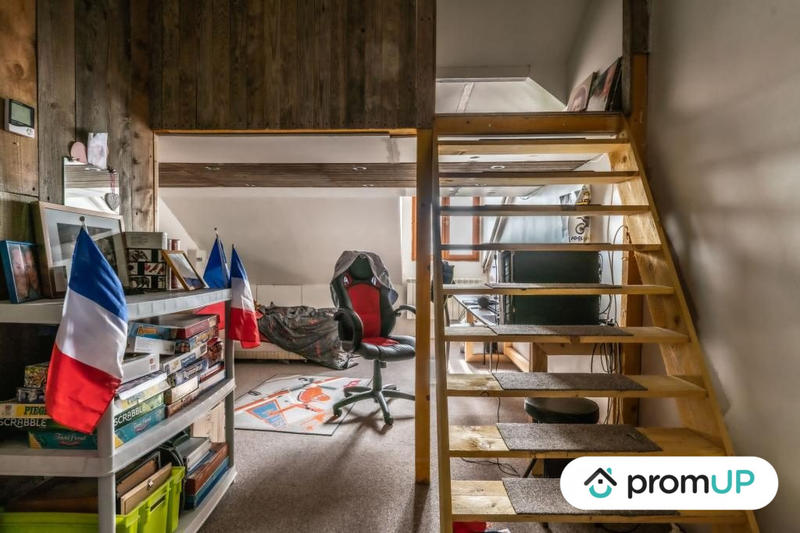 Maison traditionnelle - 380 m² - 10 pièces