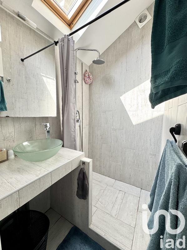 Maison - 104 m² - 4 pièces