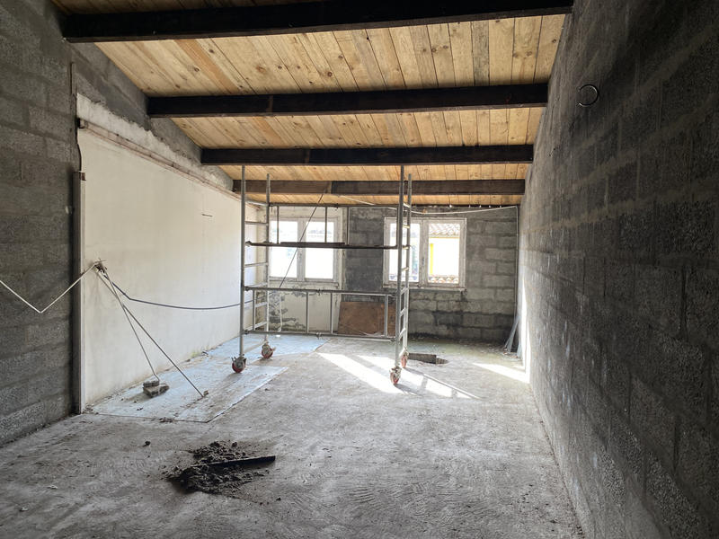 Parking / Garage - 115 m²