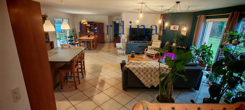 Maison - 170 m² - 8 pièces