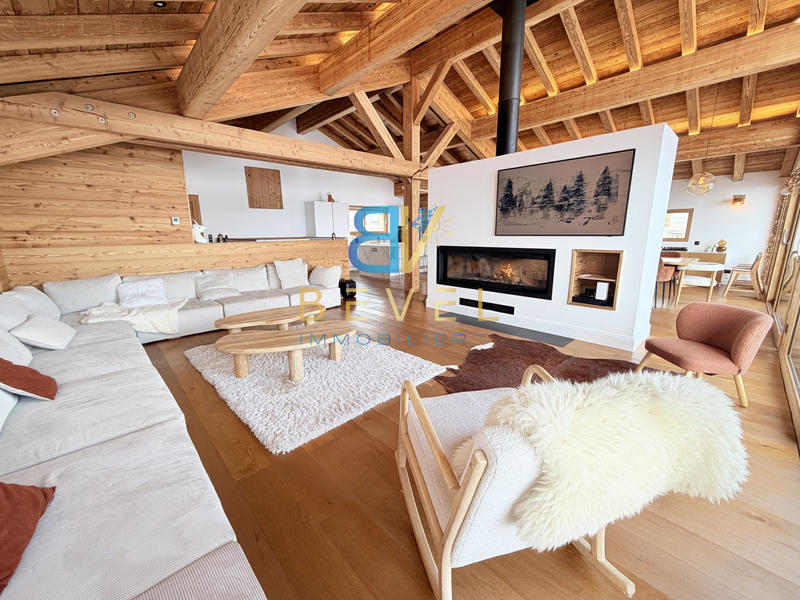 Châlet - 299 m² - 12 pièces