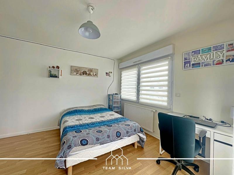 Appartement - 105 m² - 5 pièces