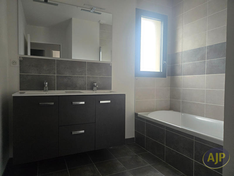 Maison - 109 m² - 5 pièces