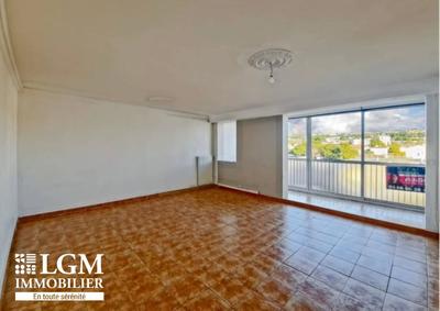 Appartement - 81 m² - 3 pièces