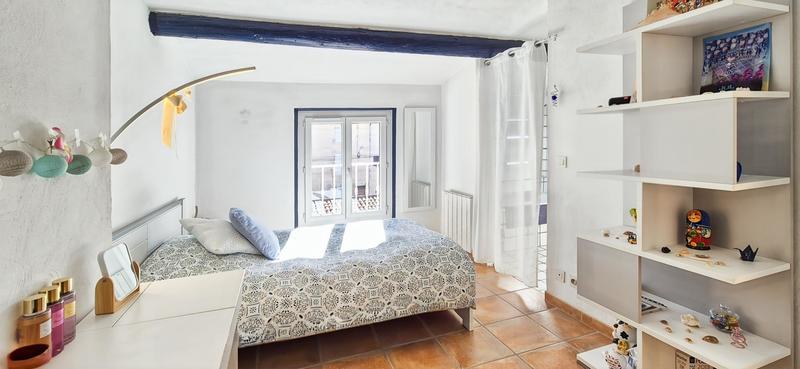 Maison - 221 m² - 8 pièces