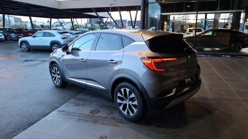 Renault Captur II techno E-Tech full hybrid 145