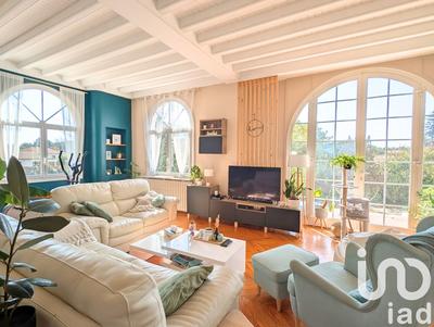 Maison - 200 m² - 5 pièces