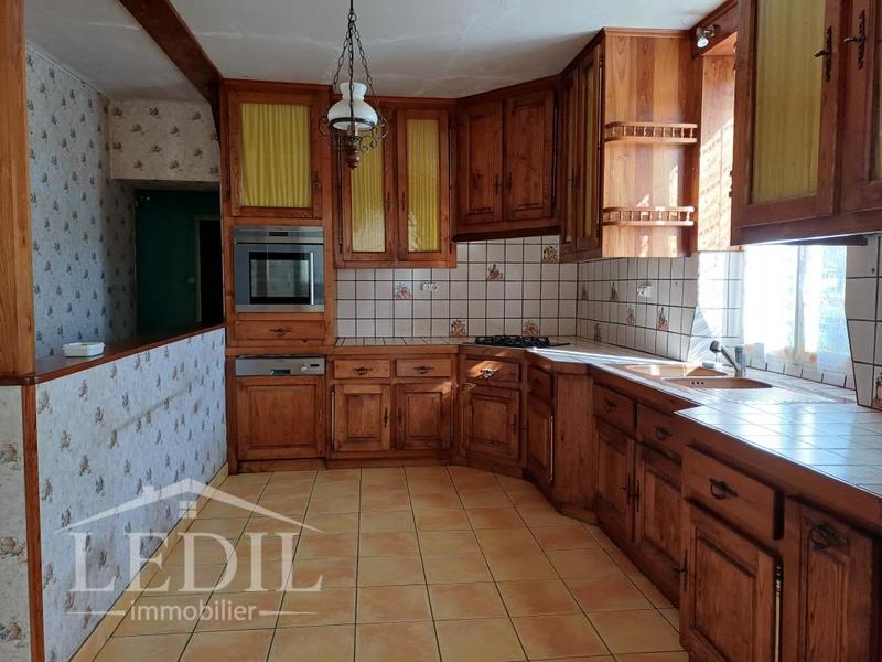 Maison - 225 m² - 6 pièces