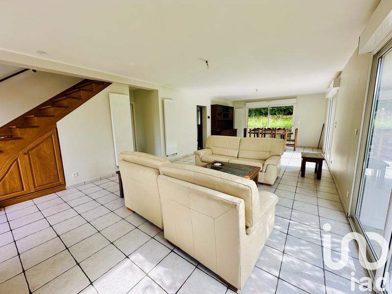Maison - 180 m² - 6 pièces
