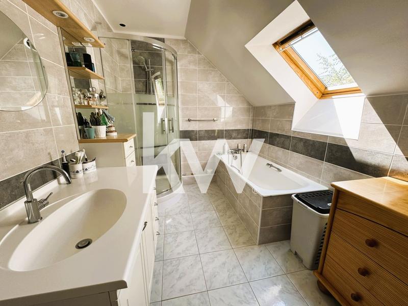 Maison - 155 m² - 6 pièces