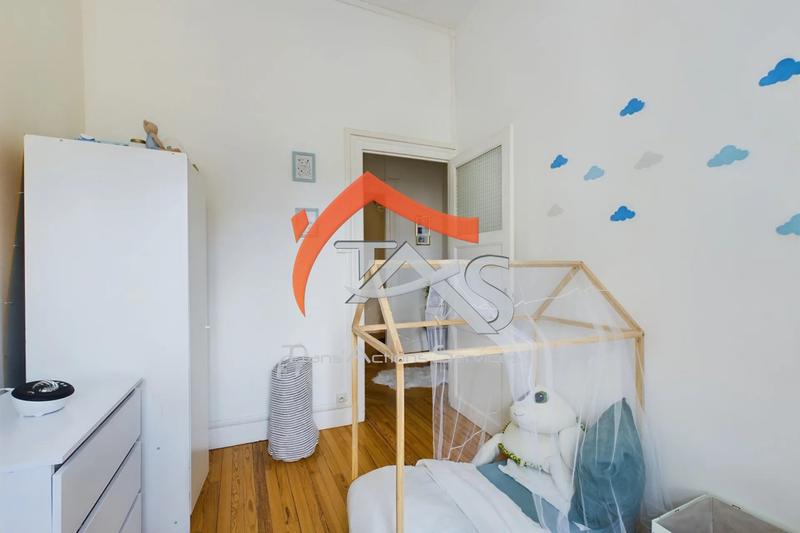 Appartement - 137 m² - 5 pièces