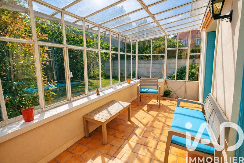 Maison - 204 m² - 8 pièces