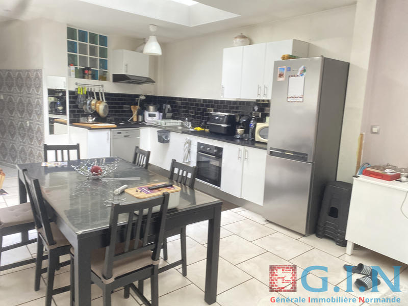 Maison - 112 m² - 6 pièces