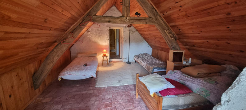 Maison - 82 m² - 7 pièces