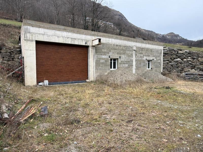 Propriété - 100 m² - 3 pièces