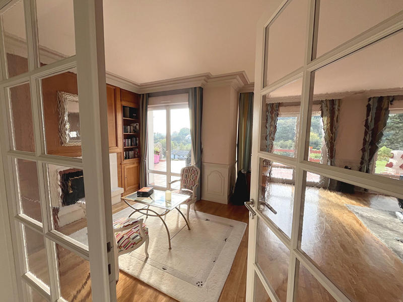 Maison - 188 m² - 6 pièces