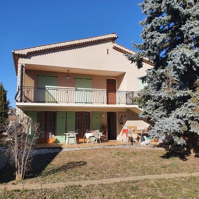 Maison - 183 m² - 7 pièces
