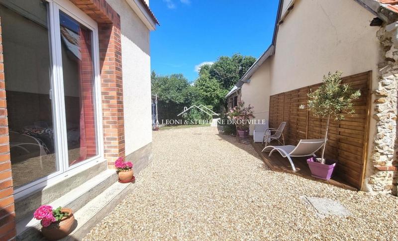 Maison - 166 m² - 7 pièces