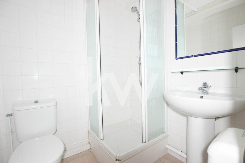 Local commercial - 81 m²