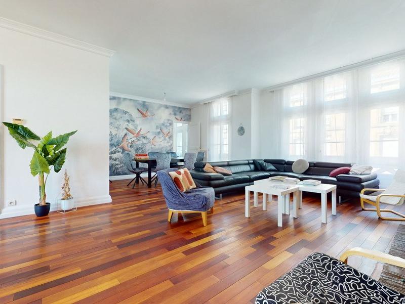 Maison traditionnelle - 420 m² - 14 pièces