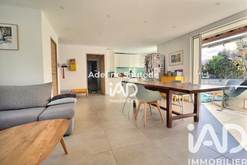 Maison - 95 m² - 6 pièces