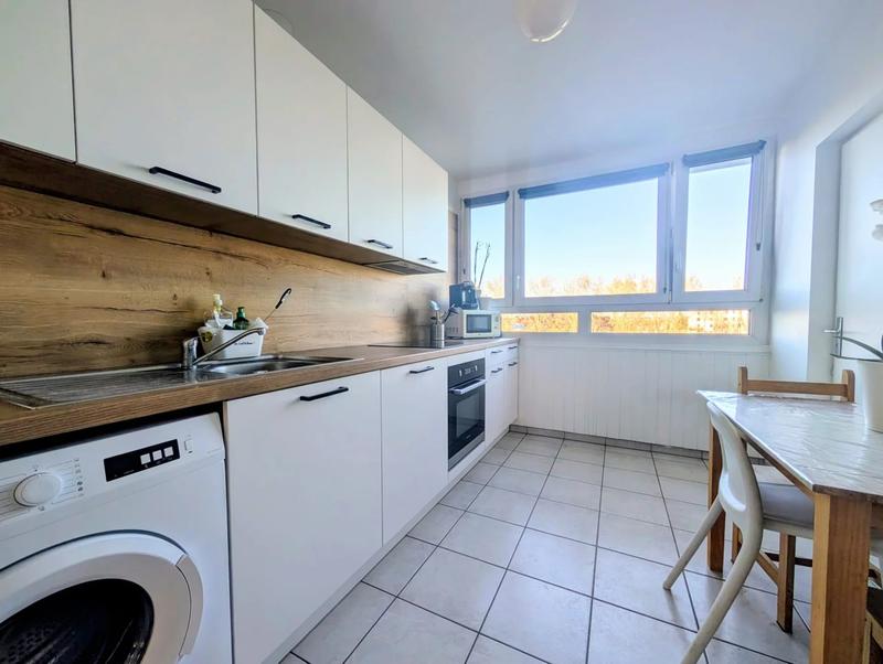 Appartement - 77 m² - 4 pièces