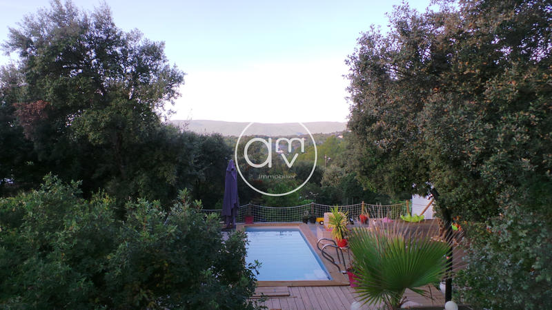 Maison - 127 m² - 5 pièces