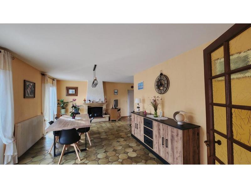 Pavillon - 120 m² - 6 pièces