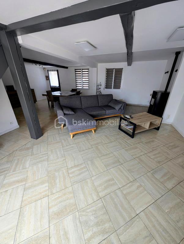 Maison - 111 m² - 4 pièces