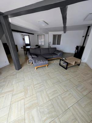 Maison - 111 m² - 4 pièces