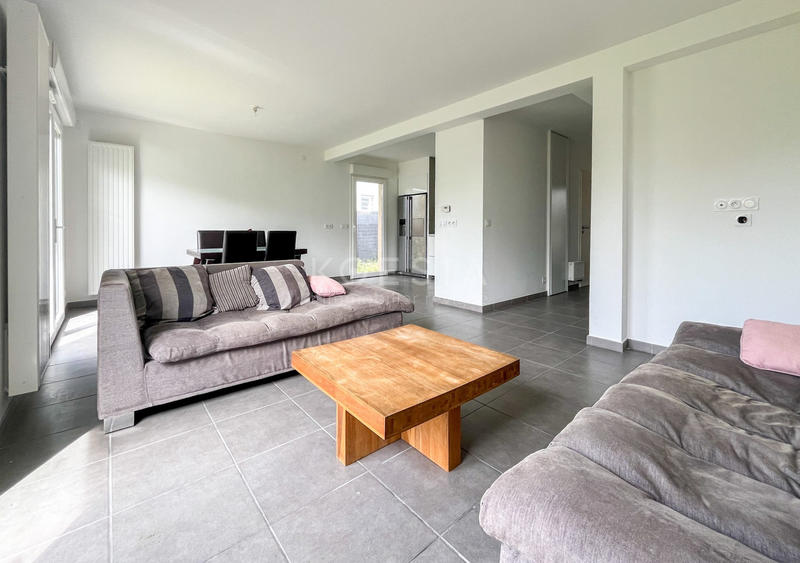 Maison - 92 m² - 4 pièces