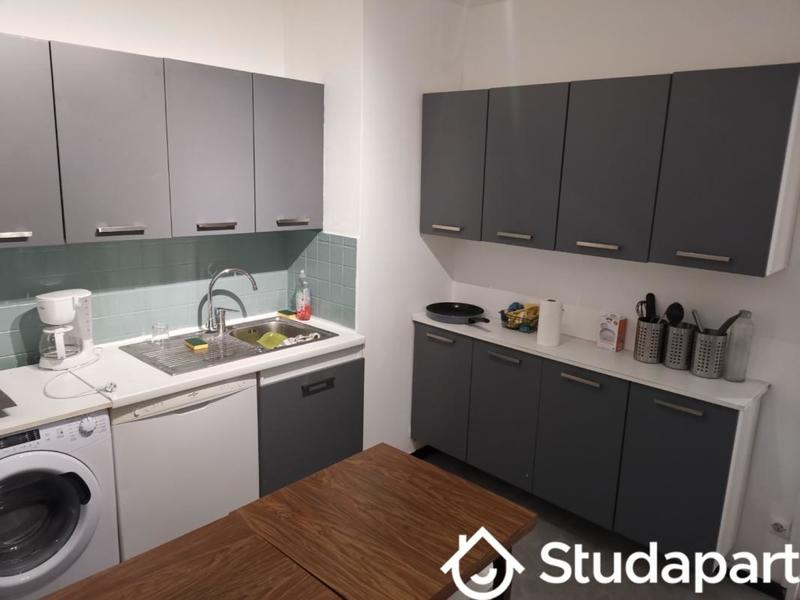 Chambre - 12 m² - 1 pièce