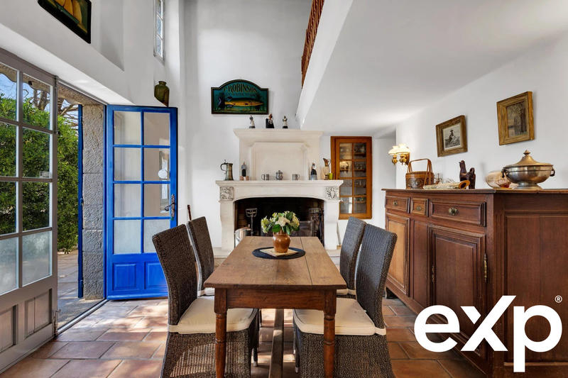 Bastide - 342 m² - 9 pièces