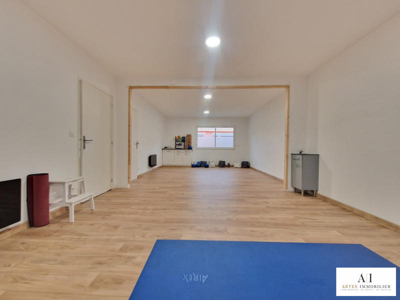 Local d'activités - 125 m² - 4 pièces