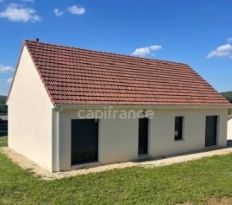 Maison - 93 m² - 4 pièces