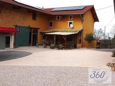 Maison - 194 m² - 6 pièces