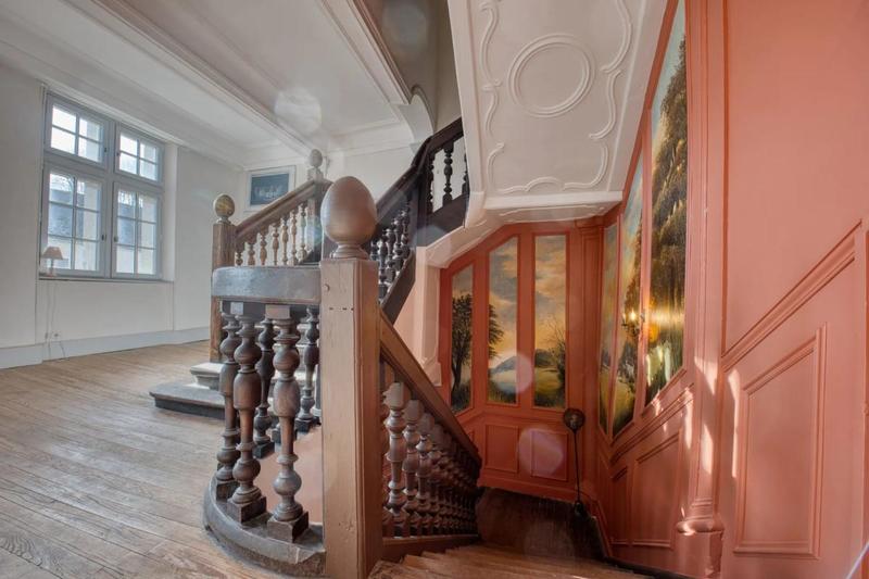 Maison bourgeoise - 321 m² - 12 pièces